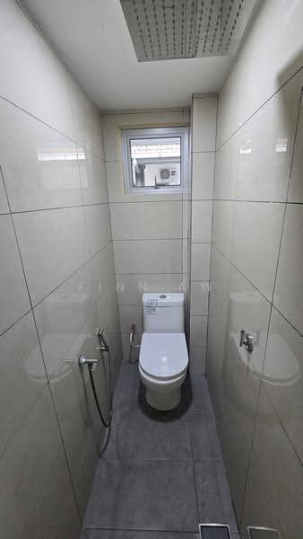 Pangsapuri untuk Dijual di Bandar Baru Uda - Finn Aw - Bathroom - PropertyGuru.com.my
