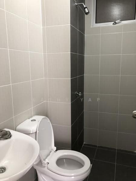 Apartment for Rent at Residensi Vista Wirajaya - Kathy Yap - Bathroom - PropertyGuru.com.my