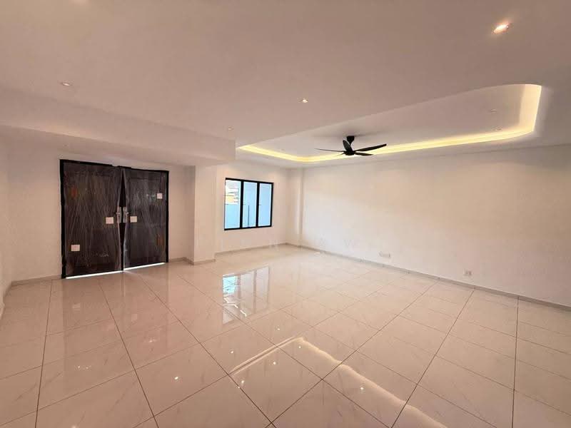 2-storey Terraced House for Sale in Mutiara Rini (Skudai) - Finn Aw - Living Room - PropertyGuru.com.my