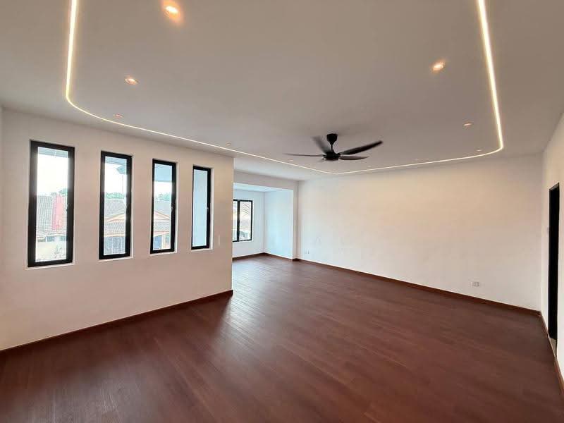 2-storey Terraced House for Sale in Mutiara Rini (Skudai) - Finn Aw - Living Room - PropertyGuru.com.my