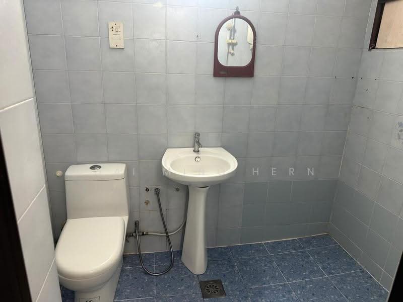 Kondominium untuk Disewa di GCB Court - Chai Ming Hern - Bathroom - PropertyGuru.com.my