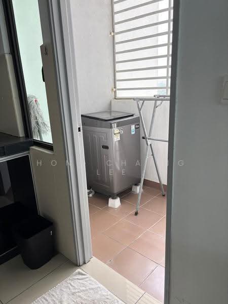 Pangsapuri untuk Disewa di Austin Regency (Pangsapuri Austin Perdana) - Hong Charng Lee - Balcony - PropertyGuru.com.my