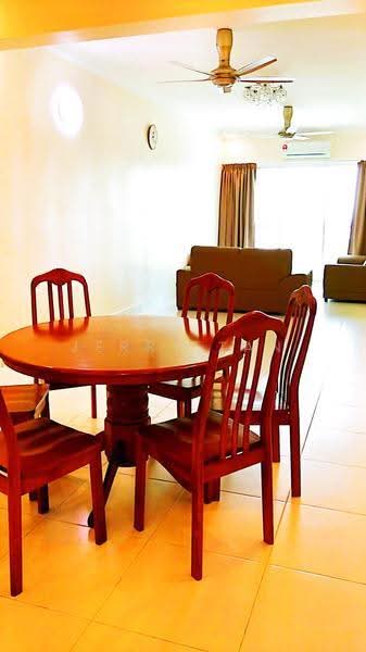 Kondominium untuk Disewa di Elit Heights @ Bayan City - Jerry Tan - Living Room - PropertyGuru.com.my