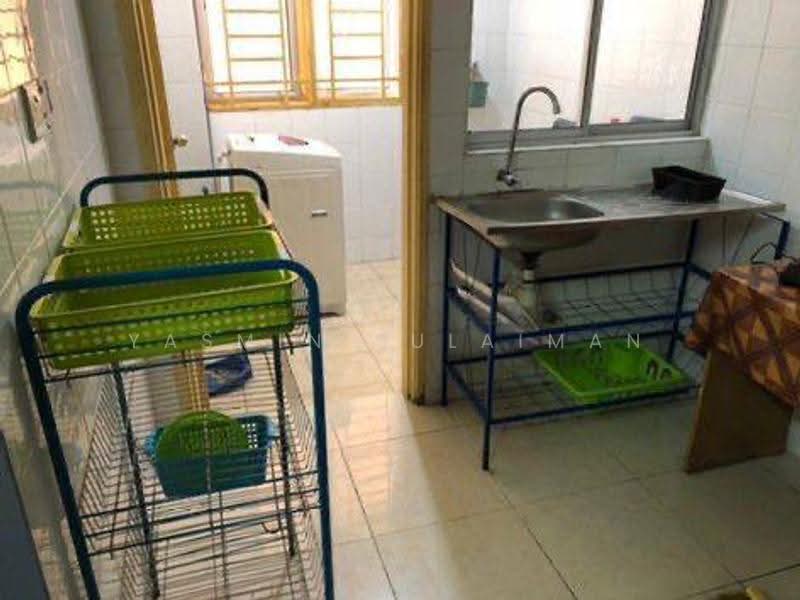 Kondominium untuk Dijual di Platinum Hill PV 6 - Yasmin Sulaiman - Kitchen - PropertyGuru.com.my