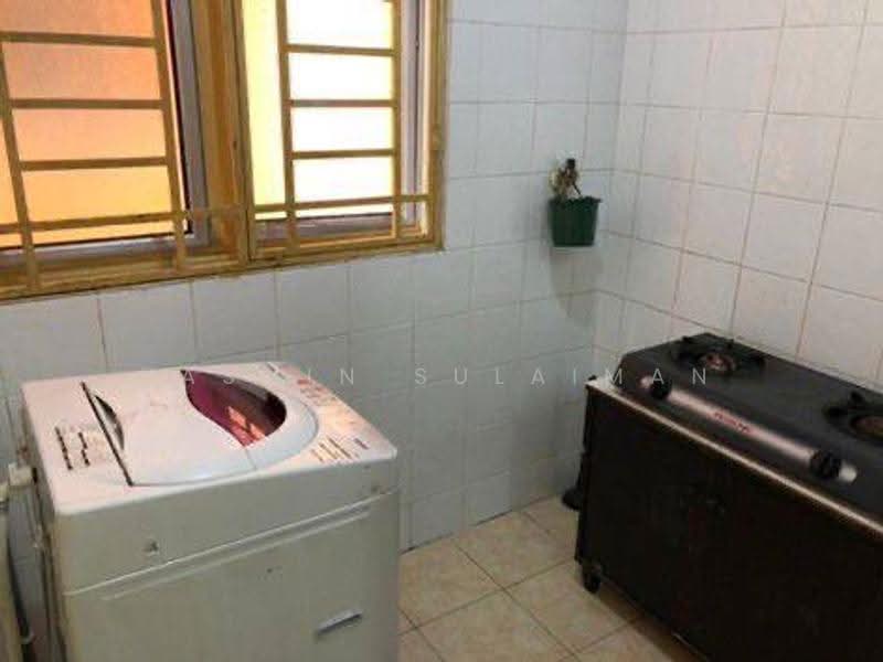 Kondominium untuk Dijual di Platinum Hill PV 6 - Yasmin Sulaiman - Kitchen - PropertyGuru.com.my