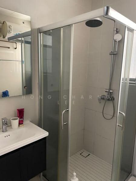 Condominium for Rent at Royal Strand @ Country Garden Danga Bay - Hong Charng Lee - Bathroom - PropertyGuru.com.my