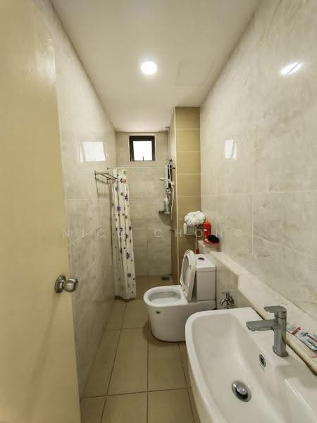 Service Residence for Sale at D'Summit Residences - Nico Chong - Bathroom - PropertyGuru.com.my
