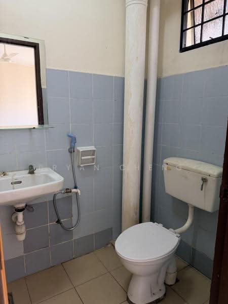 Pangsapuri untuk Disewa di Vista Lavender - Bryan Cheng - Bathroom - PropertyGuru.com.my