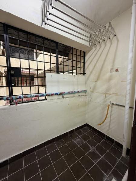 Pangsapuri untuk Disewa di Vista Lavender - Bryan Cheng - Balcony - PropertyGuru.com.my