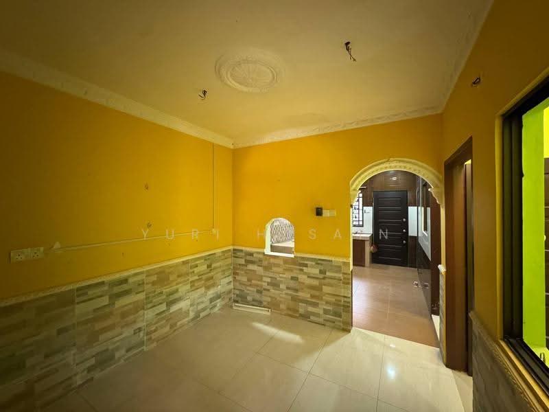 1-storey Terraced House for Sale in Bandar Bukit Raja (Klang) - YURI HUSAIN - PropertyGuru.com.my
