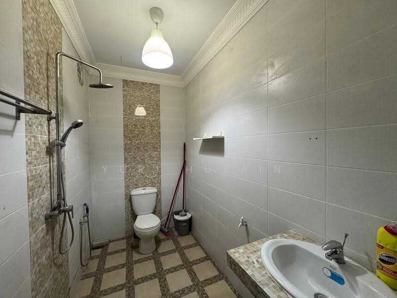 1-storey Terraced House for Sale in Bandar Bukit Raja (Klang) - YURI HUSAIN - PropertyGuru.com.my