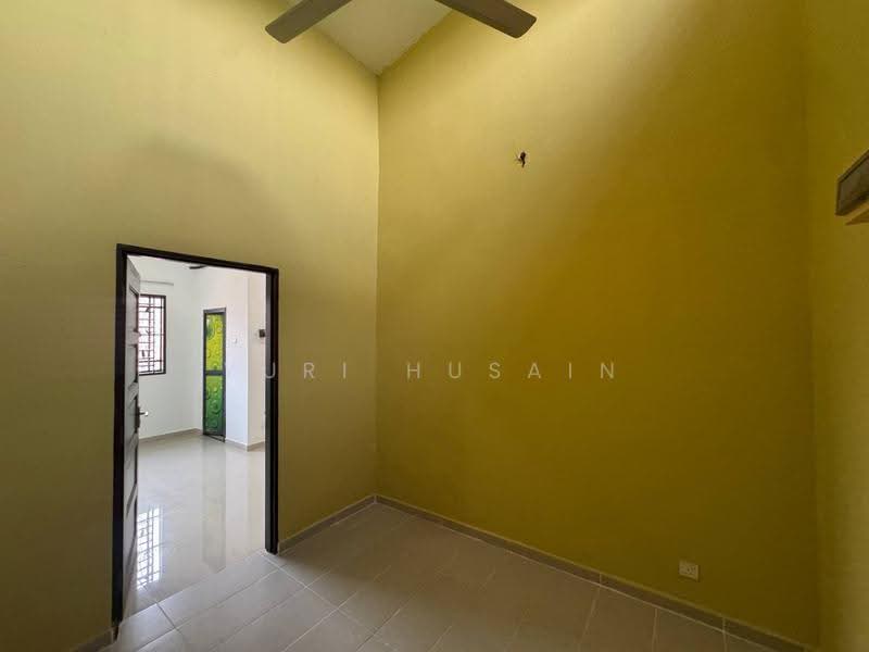 1-storey Terraced House for Sale in Bandar Bukit Raja (Klang) - YURI HUSAIN - PropertyGuru.com.my