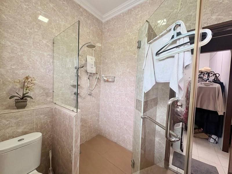 Rumah Teres 2-Tingkat untuk Dijual di Seksyen 7 (Shah Alam) - Muin Mn - Bathroom - PropertyGuru.com.my
