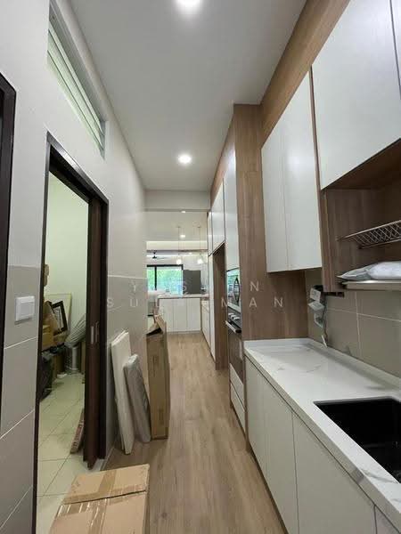 Rumah Teres 2-Tingkat untuk Disewa di Shah Alam (Selangor) - Yasmin Sulaiman - Kitchen - PropertyGuru.com.my