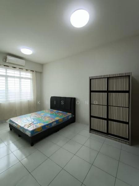 Kediaman Servis untuk Disewa di Jentayu Residensi @ Tampoi - Kris Ong - Bedroom - PropertyGuru.com.my