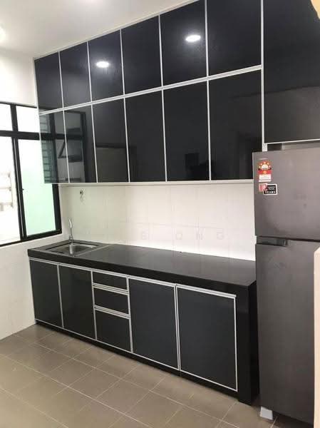 Kediaman Servis untuk Disewa di Jentayu Residensi @ Tampoi - Kris Ong - Kitchen - PropertyGuru.com.my