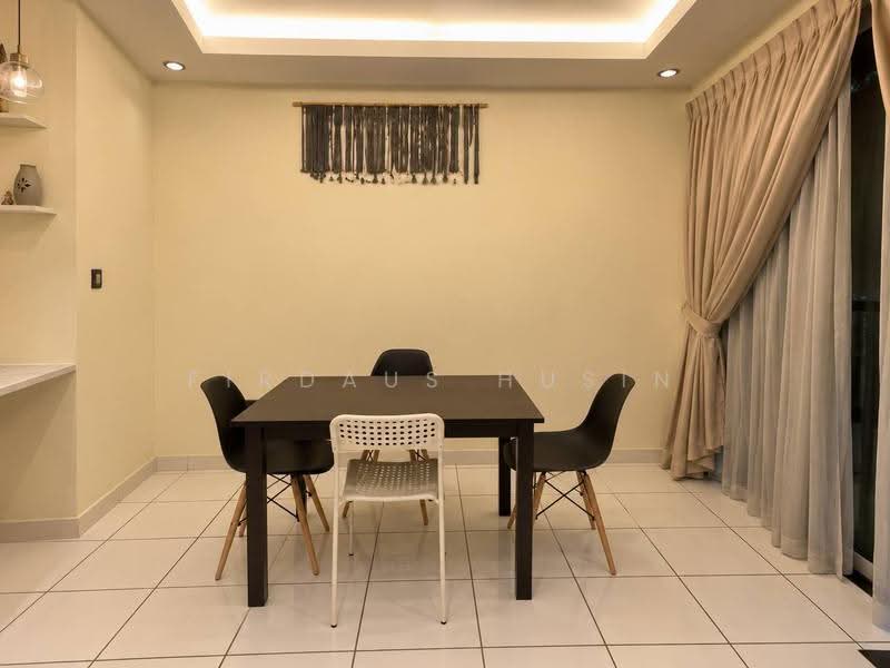 Kondominium untuk Dijual di Armanee - Firdaus Husin - Dining Room - PropertyGuru.com.my