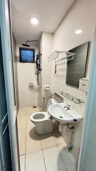 Service Residence for Sale at Maple Residences @ Bandar Bestari Klang - Jenson Low - Bathroom - PropertyGuru.com.my