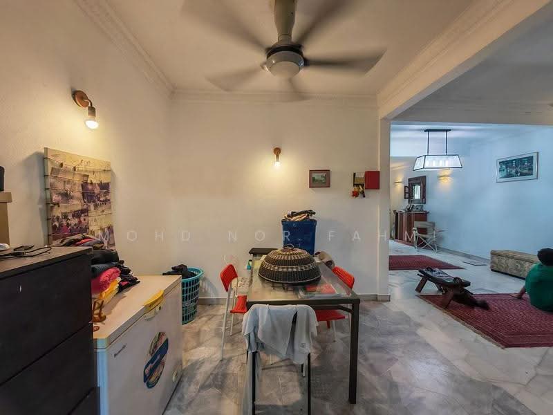 Rumah Teres 2-Tingkat untuk Dijual di SS19 (Subang Jaya) - Mohd Nor Fahmi - Living Room - PropertyGuru.com.my