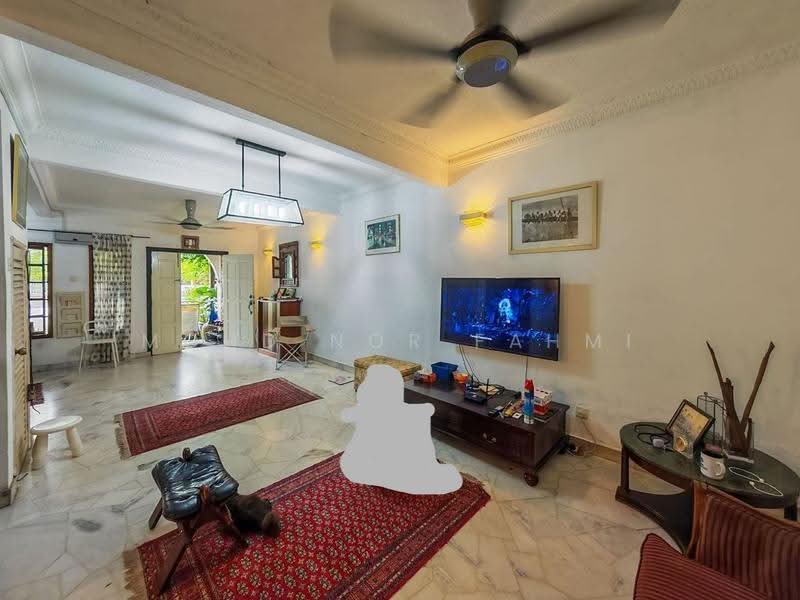 Rumah Teres 2-Tingkat untuk Dijual di SS19 (Subang Jaya) - Mohd Nor Fahmi - Living Room - PropertyGuru.com.my