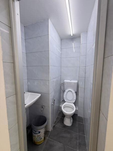 Shop / Office for Rent in Bukit Indah (Iskandar Puteri (Nusajaya)) - Aries Lam - Bathroom - PropertyGuru.com.my