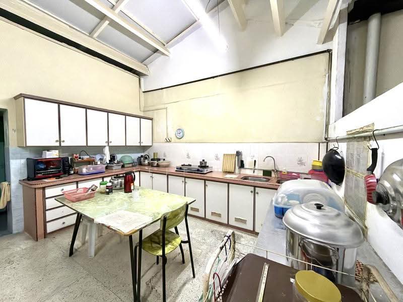 2-storey Terraced House for Sale in George Town (Penang) - Jeff Tan - Kitchen - PropertyGuru.com.my