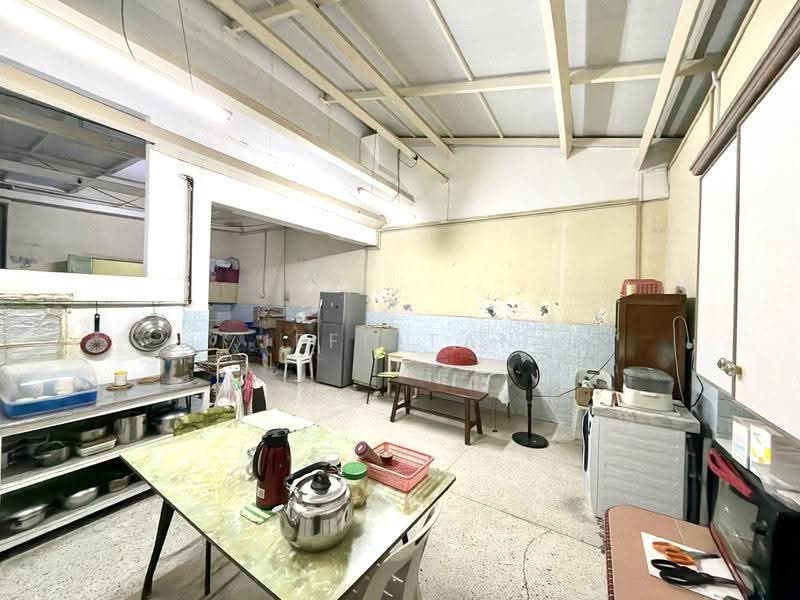 2-storey Terraced House for Sale in George Town (Penang) - Jeff Tan - Kitchen - PropertyGuru.com.my