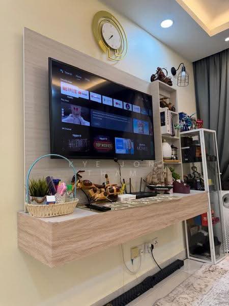 Apartment for Sale at Aronia - Kye Jon Tham - Living Room - PropertyGuru.com.my