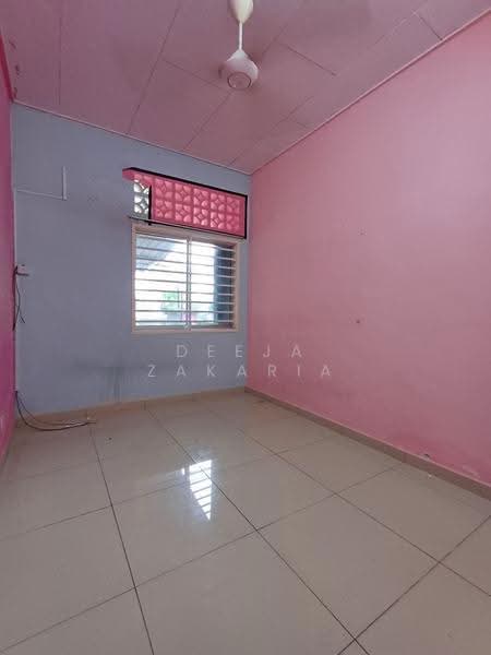 Rumah Teres untuk Dijual di Bandar Springhill (Jimah) - Deeja Zakaria - Interior - PropertyGuru.com.my