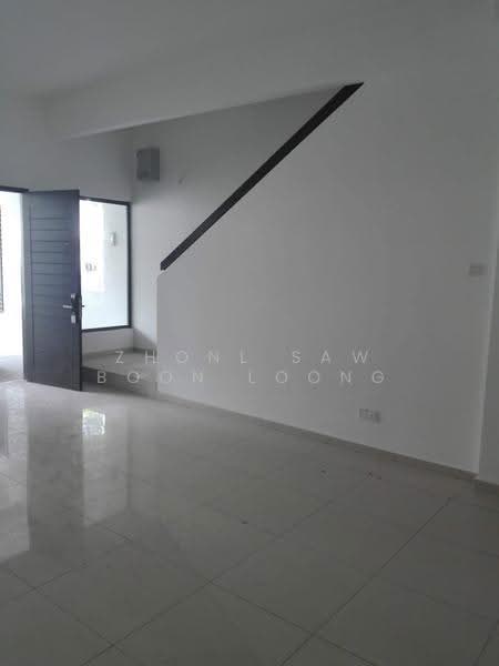 3-storey Terraced House for Sale in Bukit Jambul (Penang) - Zhonl Saw Boon Loong - Entrance - PropertyGuru.com.my