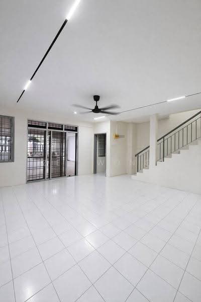 Rumah Teres 2-Tingkat untuk Dijual di Taman Sri Saujana (Kota Tinggi) - Zen Wong - Living Room - PropertyGuru.com.my