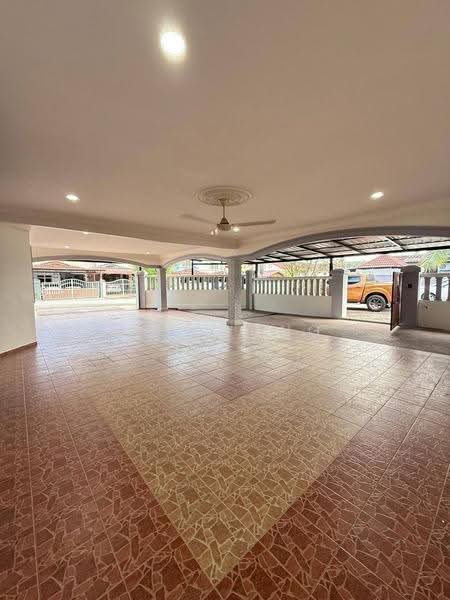 Rumah Teres 2-Tingkat untuk Dijual di Taman Sri Saujana (Kota Tinggi) - Zen Wong - Entrance - PropertyGuru.com.my