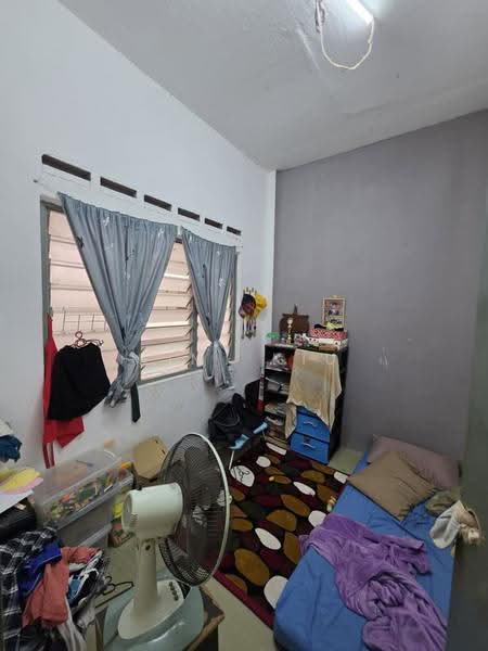 Flat for Sale at Taman Pulai Utama - Kimi Kiu - Bedroom - PropertyGuru.com.my