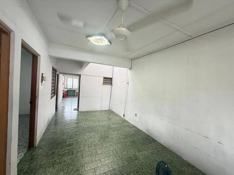 Rumah Teres 1-Tingkat untuk Dijual di Bandar Baru Uda (Tampoi) - Wendy Gan - Corridor - PropertyGuru.com.my