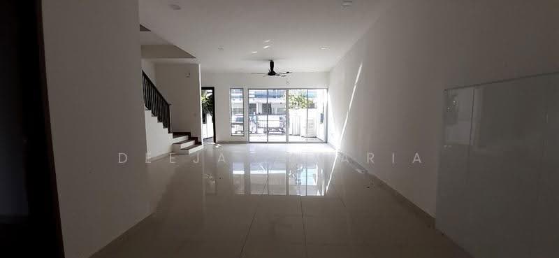 Rumah Teres 2-Tingkat untuk Dijual di Bandar Ainsdale (Seremban) - Deeja Zakaria - Living Room - PropertyGuru.com.my
