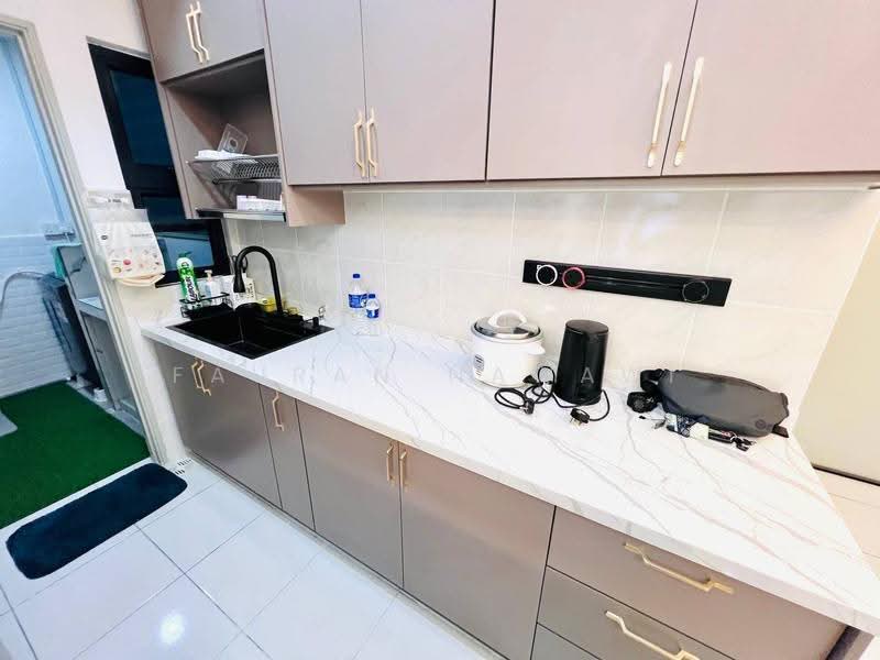 Service Residence for Sale at Residensi Mutiara Kajang 2 - Fauran Nawawi - PropertyGuru.com.my