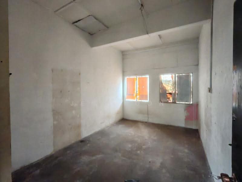 Shop for Rent in Sea Park (Petaling Jaya) - Jeno Poon - Interior - PropertyGuru.com.my