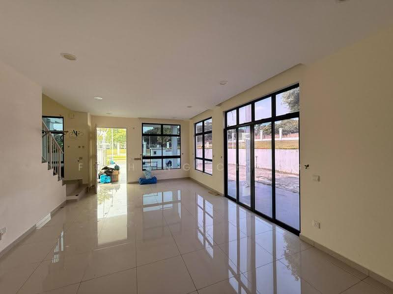 Terraced House for Rent in Kota Masai (Pasir Gudang) - Fu Heng Chong - Living Room - PropertyGuru.com.my