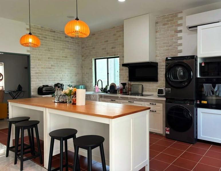 Bungalow House for Sale in Kampung Mahmoodiah (Johor Bahru) - Kimi Kiu - Kitchen - PropertyGuru.com.my