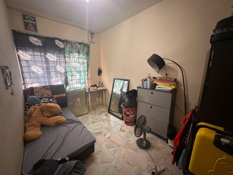 Flat for Sale at Taman Megah Ria - Kimi Kiu - Bedroom - PropertyGuru.com.my