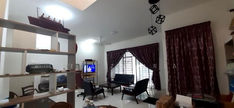 Rumah Teres untuk Dijual di Seremban (Negeri Sembilan) - Deeja Zakaria - Living Room - PropertyGuru.com.my