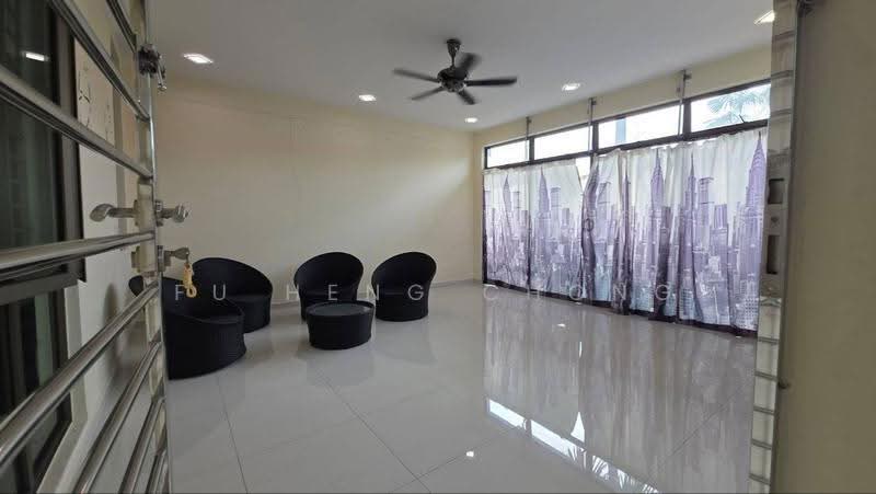 Rumah Kluster untuk Dijual di Taman Sutera Utama (Skudai) - Fu Heng Chong - Living Room - PropertyGuru.com.my