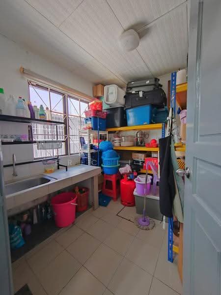 Rumah Teres 2-Tingkat untuk Dijual di Taman Maluri (Cheras) - Eric Liew - Kitchen - PropertyGuru.com.my