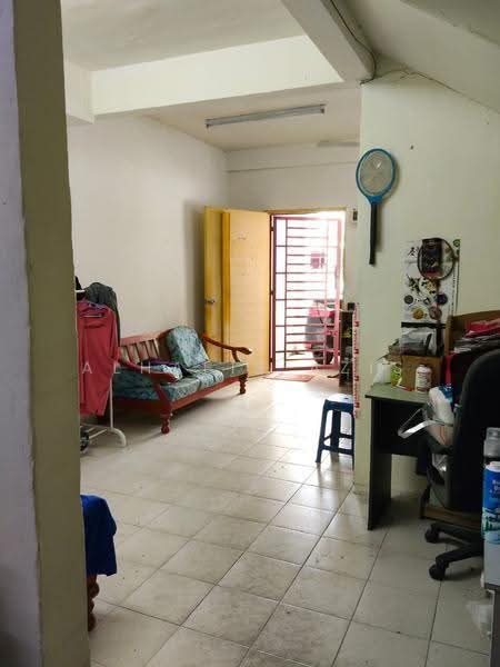 Terraced House for Sale in Taman Scientex Pasir Gudang (Pasir Gudang) - ALHAFIZ AZIS - Living Room - PropertyGuru.com.my