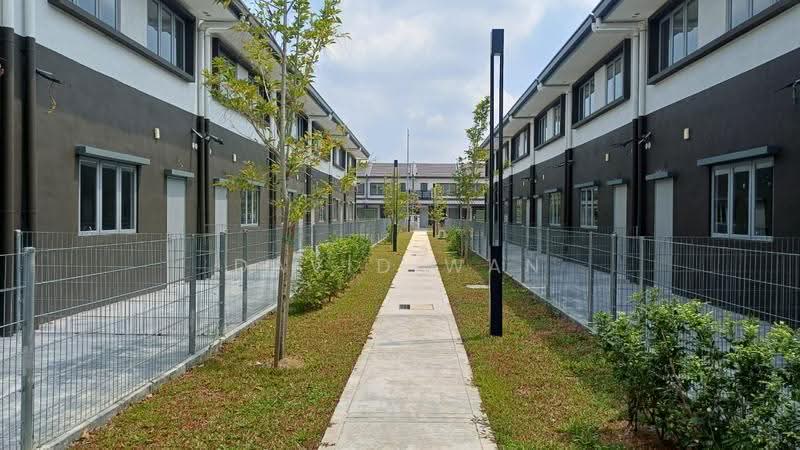 Rumah Teres 2-Tingkat untuk Dijual di Puchong (Selangor) - David Wan - Exterior - PropertyGuru.com.my