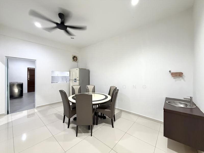 Rumah Teres untuk Disewa di Kulai (Johor) - Xue Qi Wong - Dining Room - PropertyGuru.com.my