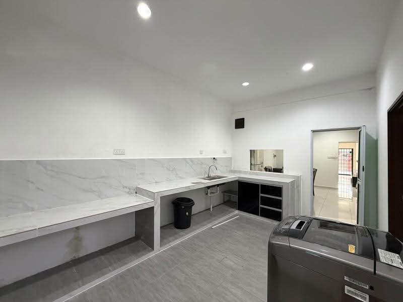 Rumah Teres untuk Disewa di Kulai (Johor) - Xue Qi Wong - Kitchen - PropertyGuru.com.my