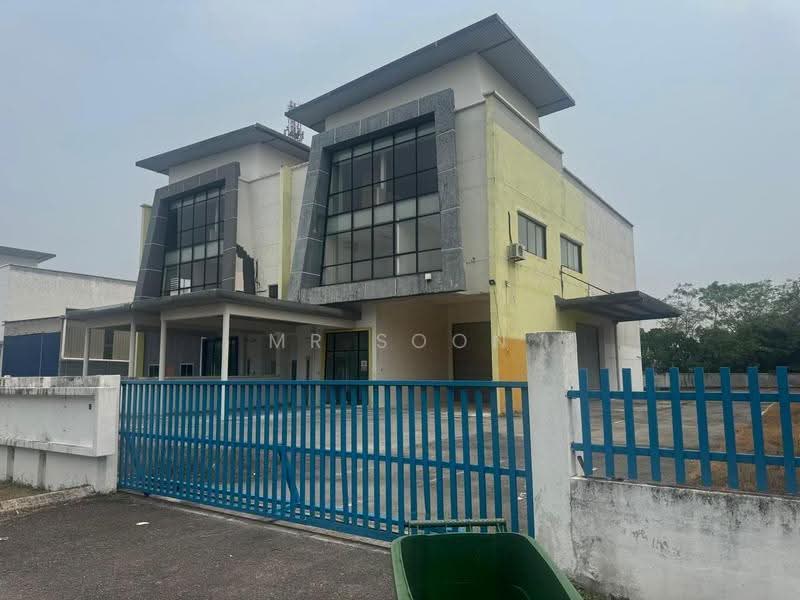 Factory for Sale in Taman Perindustrian SIS (Beranang) - Mr Soon - Exterior - PropertyGuru.com.my