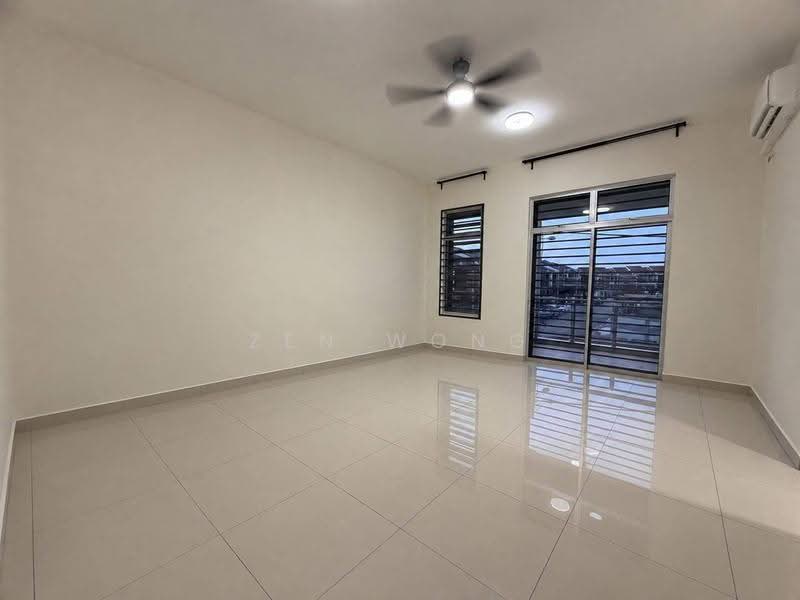 Rumah Teres 2-Tingkat untuk Dijual di Bandar Putra Kulai (Kulai) - Zen Wong - Living Room - PropertyGuru.com.my