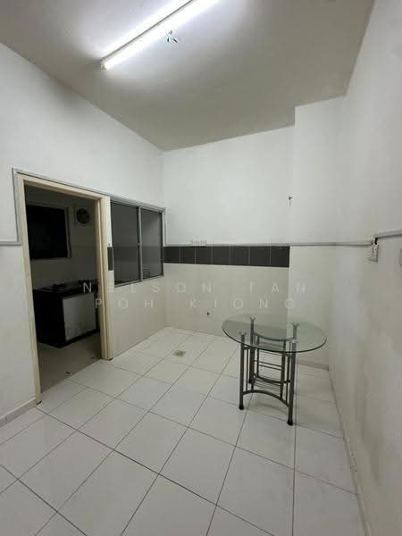 2-storey Terraced House for Rent in Setia Tropika (Johor Bahru) - Nelson Tan Poh Kiong - Kitchen - PropertyGuru.com.my